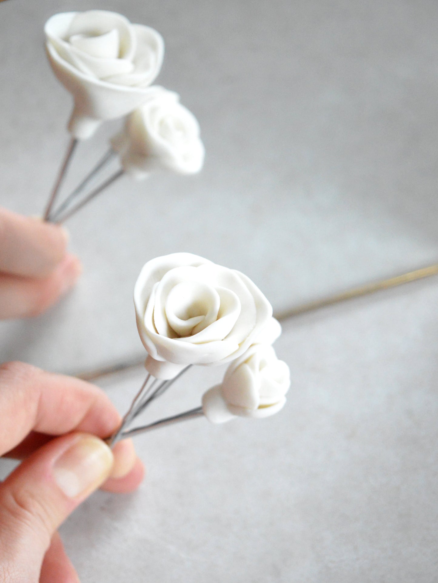 Tre Rose Opache Sette Petali