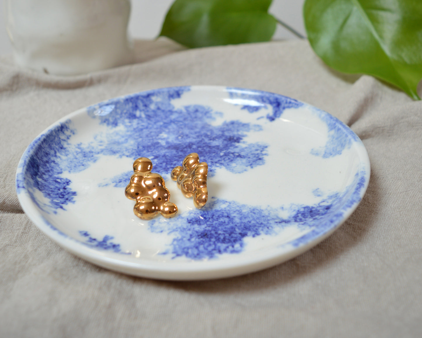 CLOUDS Ora d'Oro porcelain earrings with gold