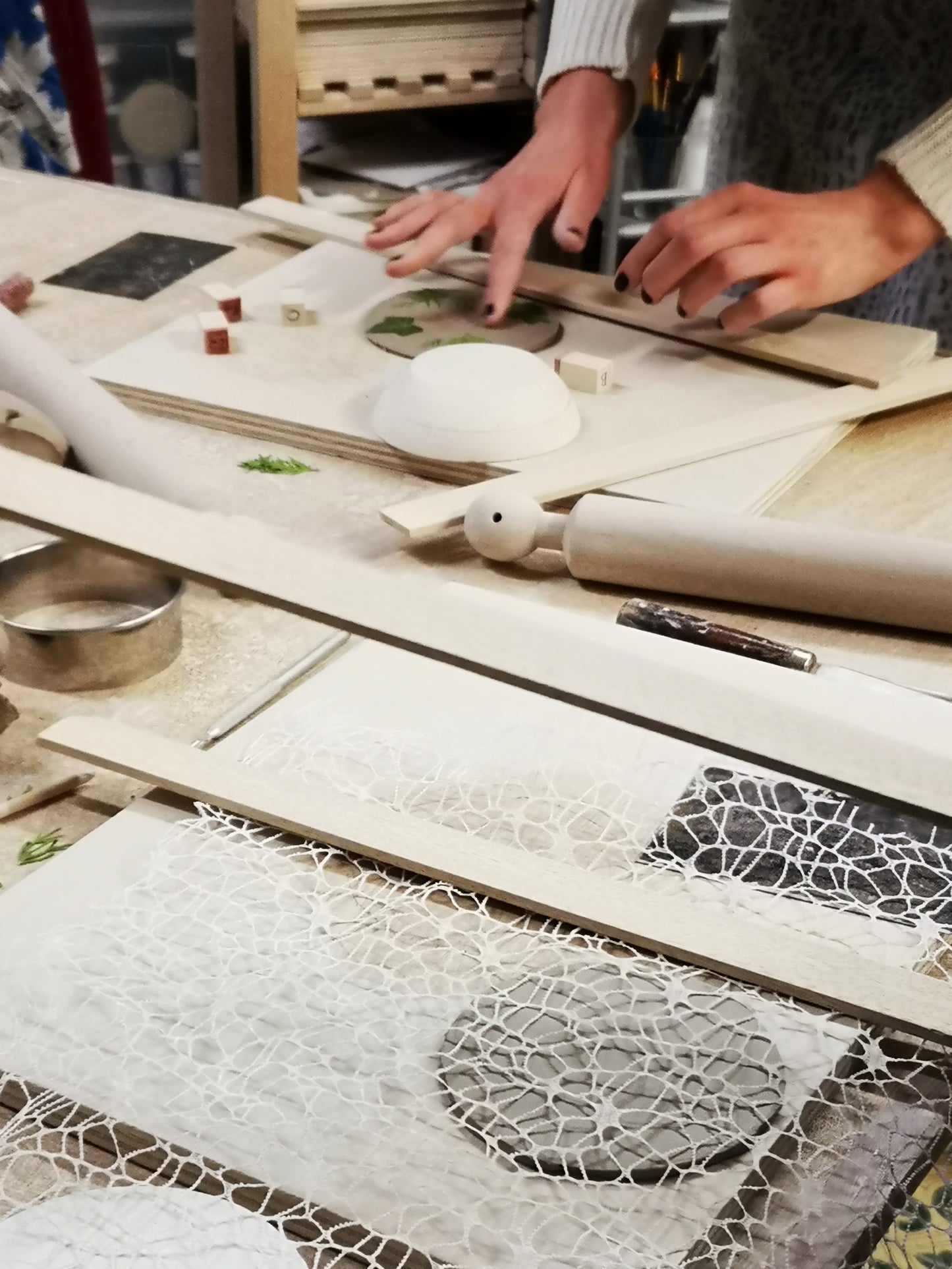Corso Base / Intermedio di 3 Settimane : Ceramiche per le Feste APRILE
