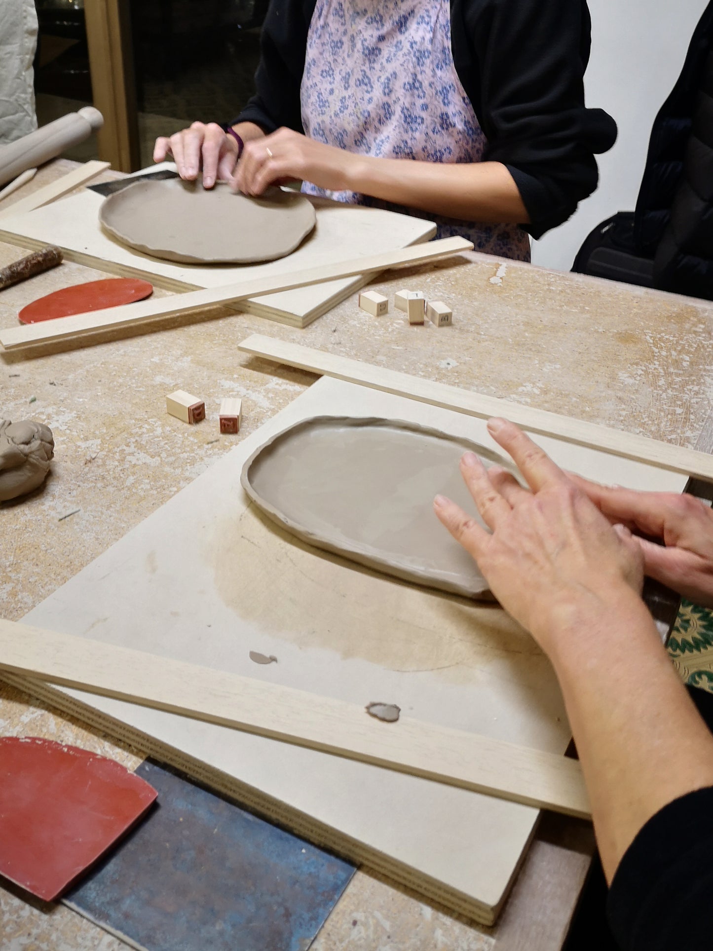 Corso Base / Intermedio di 3 Settimane : Ceramiche per le Feste APRILE