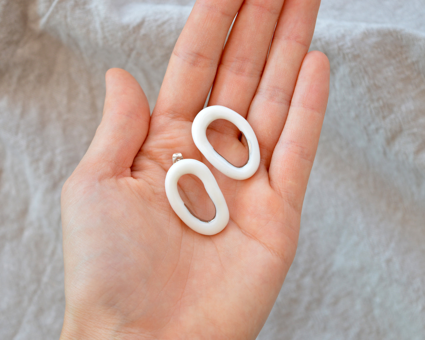 LOOP Rivo Orecchini in porcellana con detaglio in oro o platino