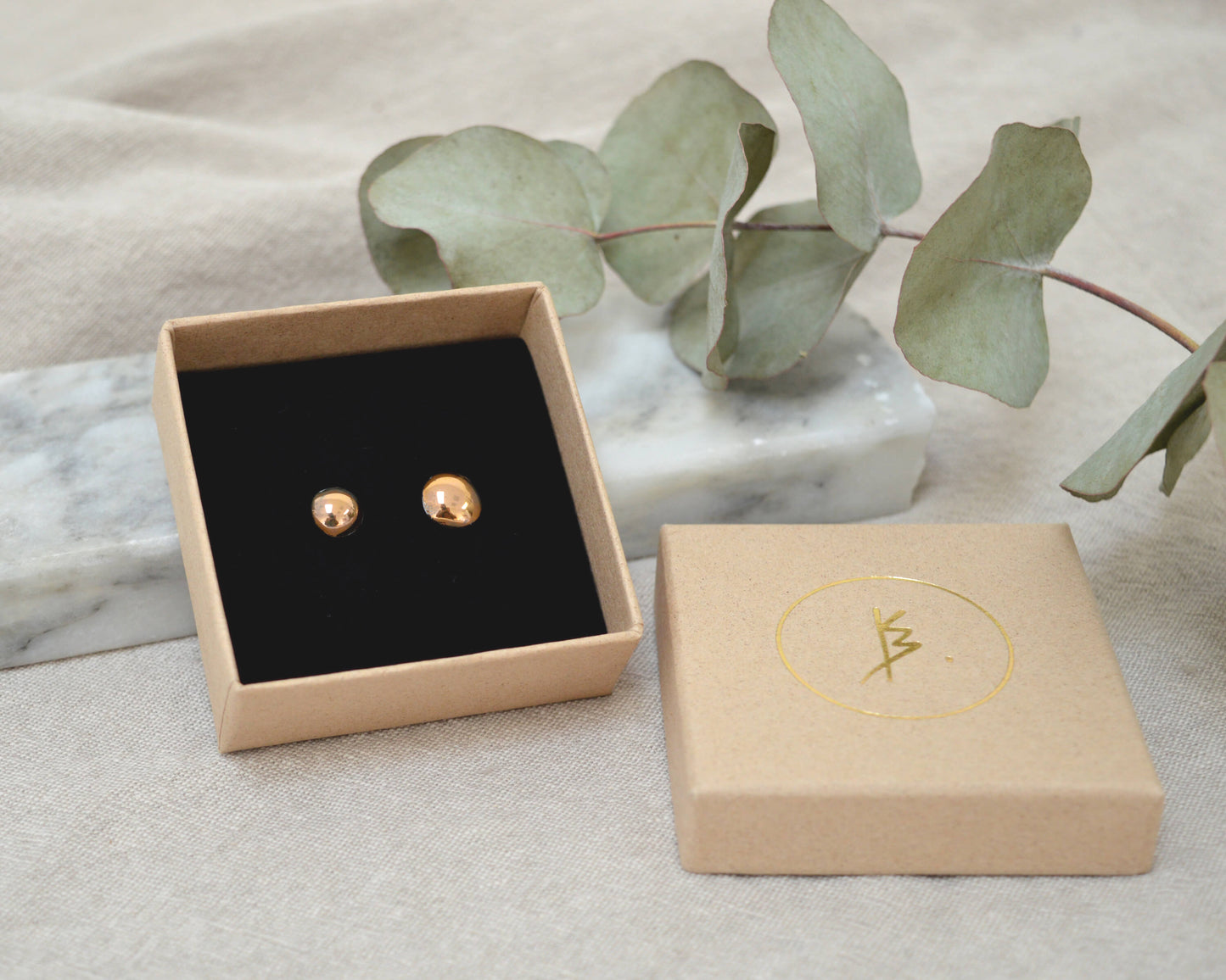 DROP Small porcelain earrings with gold or platinum decor