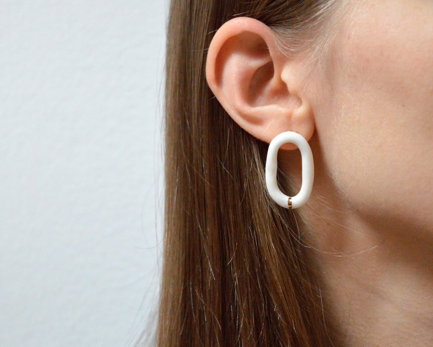 LOOP Rivo Minimalist porcelain earrings with gold or platinum detail